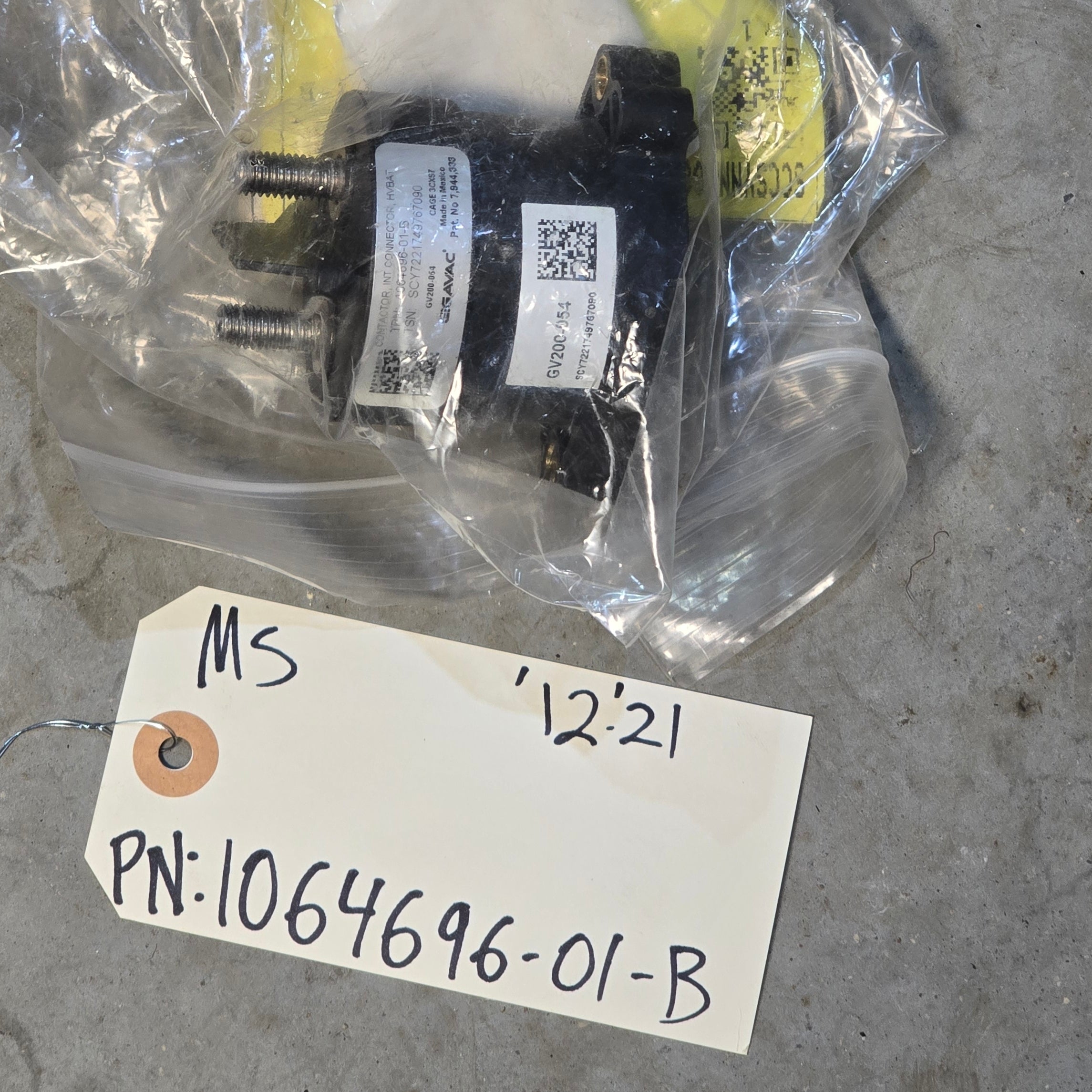 1064696-01-B Tesla Model S HIGH VOLTAGE BATTERY CONTACTOR GIGAVAC | TESX